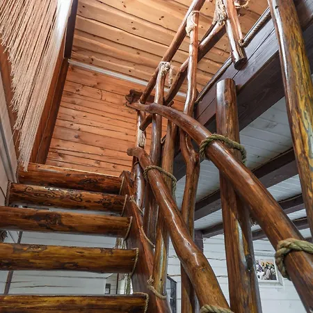 Liz And Sophie * Mykulychyn